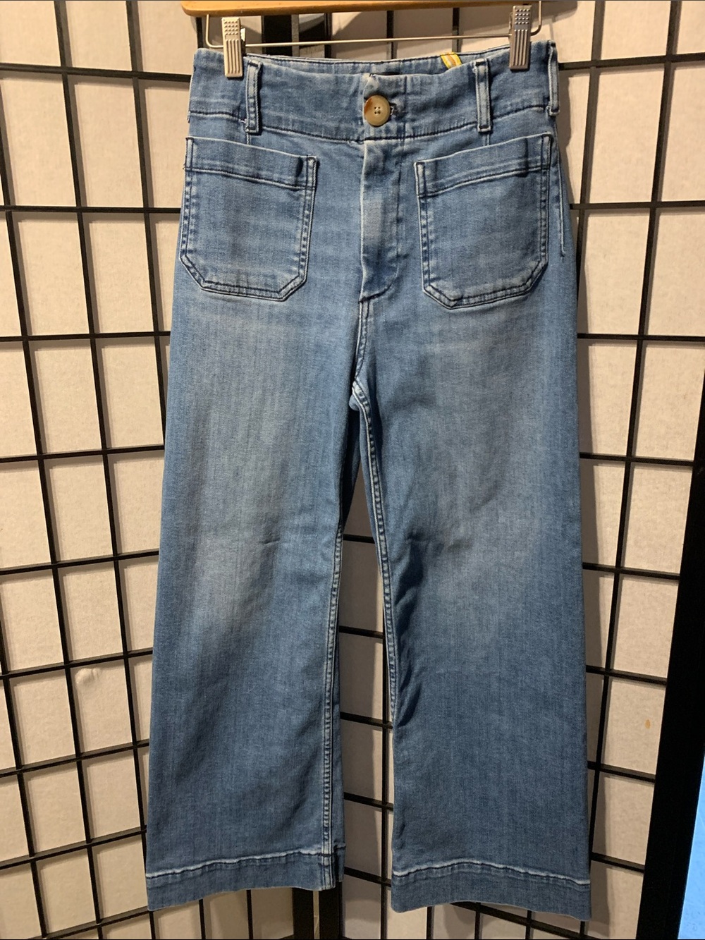 Maeve by Anthropology Light Blue Straight-Leg Jeans with Front Pockets Size 26